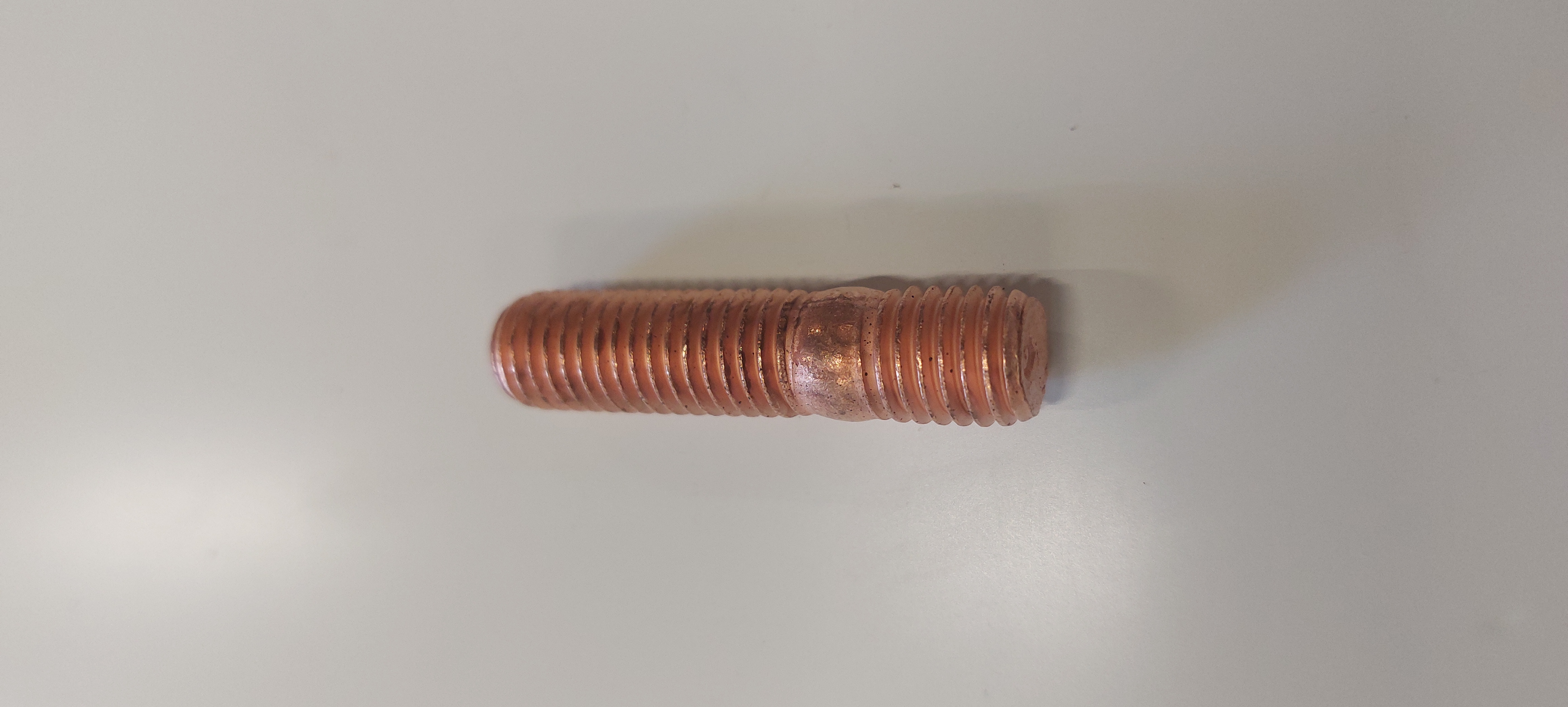 &Scaron;roub 10x30 z&aacute;vrtn&yacute; CU