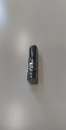 &Scaron;roub 10x30 z&aacute;vrt. ZN