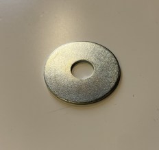 Podložka 8,4x30x1,5 kar.velk&aacute;