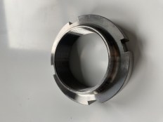 Matice M42x1,5 se z&aacute;řezy