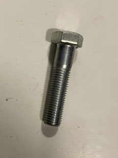 &Scaron;roub 16x70 pev.10.9